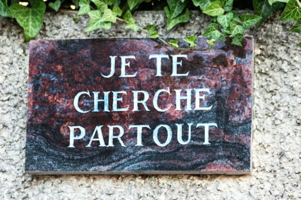 plaque funéraire défunt