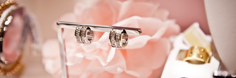 Comment nettoyer des bijoux facilement ?