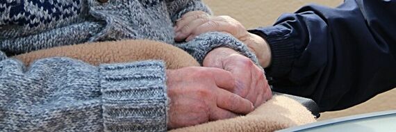 Quels sont les soins post opératoires donnés aux personnes âgées à domicile ?