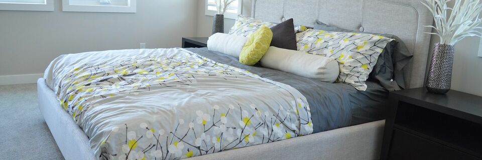 Comment choisir les bonnes taies d’oreillers et housses de couette pour votre sommeil ?