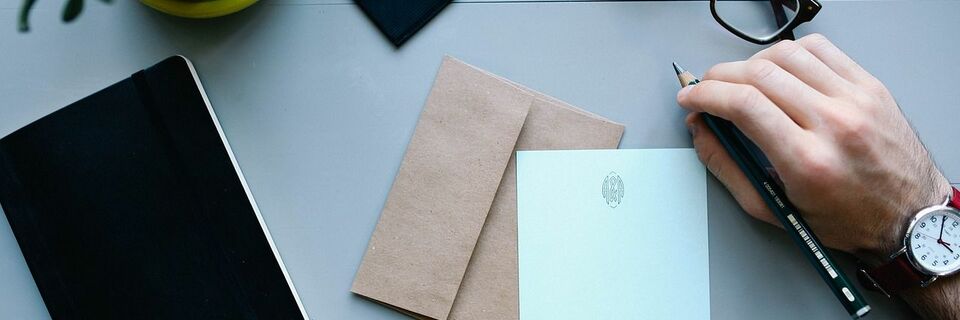 L’importance des cartes de remerciements de condoléances : comment bien choisir