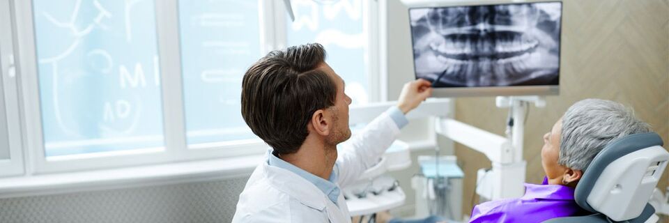 L'orthodontie senior en France et en Belgique : quand le vieillissement démographique transforme la demande de soins dentaires