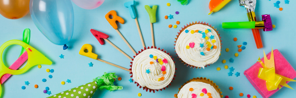 10 idées originales pour personnaliser vos gobelets d’anniversaire