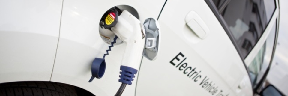 La voiture électrique sur le gril