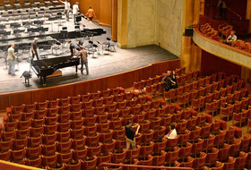 Le Théâtre des Champs Elysées ,ses secrets,en visite privée,