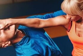 INITIATION SELF DEFENSE FEMININE