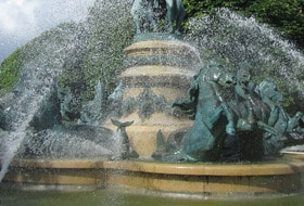 De La Coupole à la Closerie des Lilas