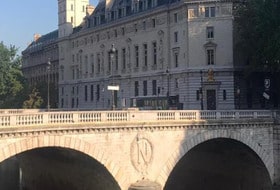 Tribunal de commerce Visite INSOLITE !