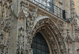Le mystérieux Baphomet des Templiers?dans l'église st Merry!