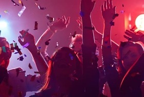 Diner et danser sur les Années  disco 80'