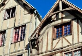 Le Marais, le long de la Seine, promenade commentée
